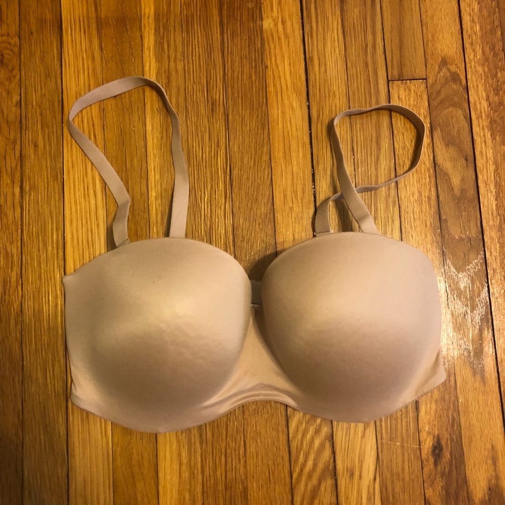 Victoria’s Secret Nude Strapless Bra 34DDD